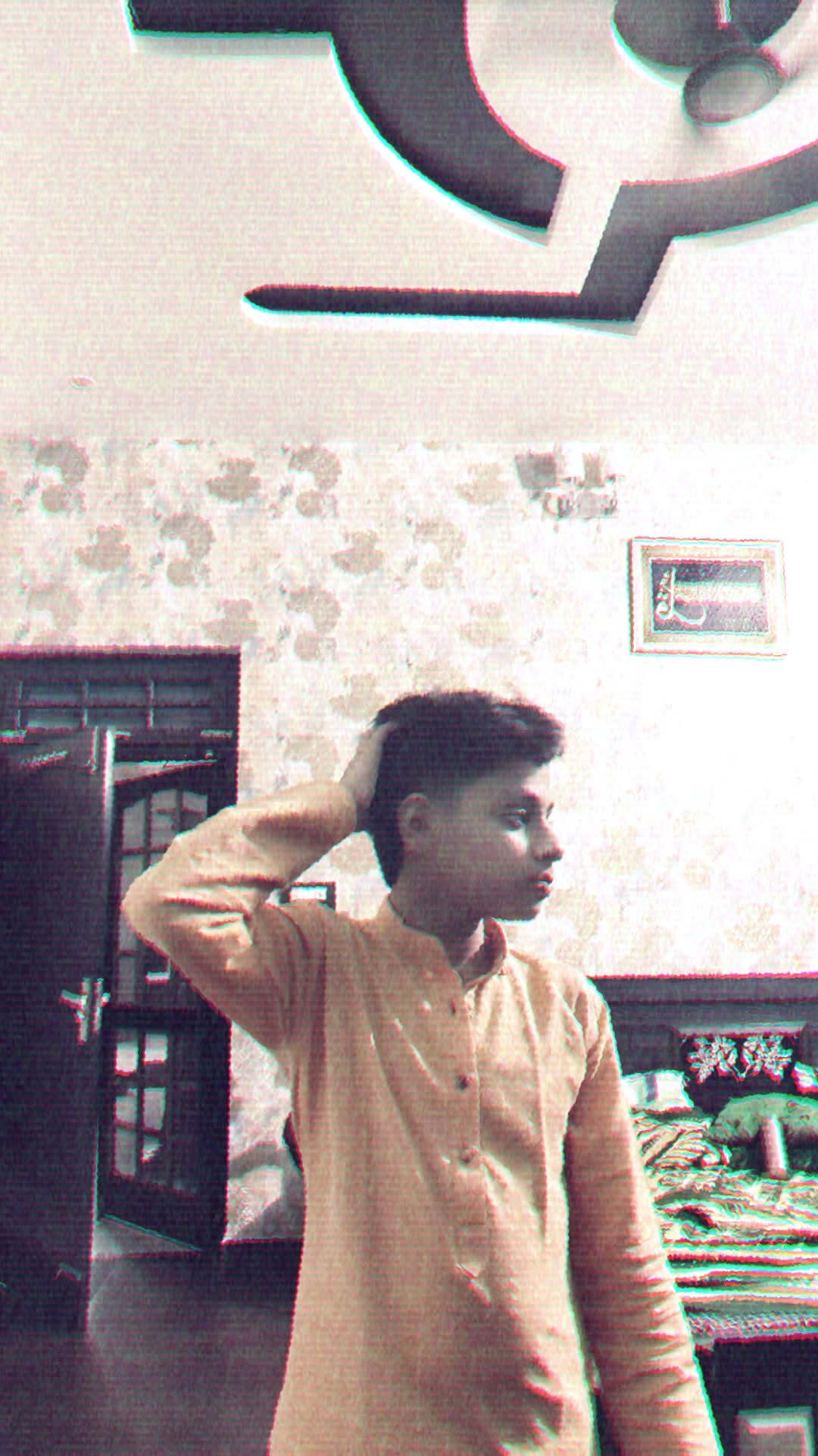 Azlan โ side facing