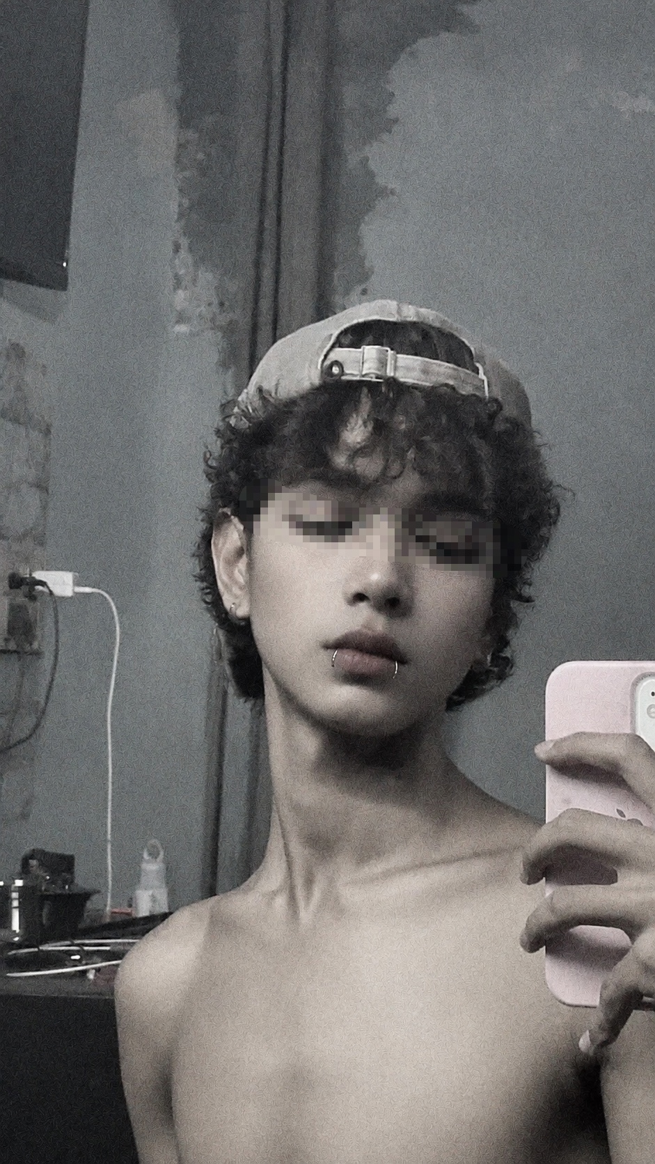 A K S H A Y ๐จ โ front facing