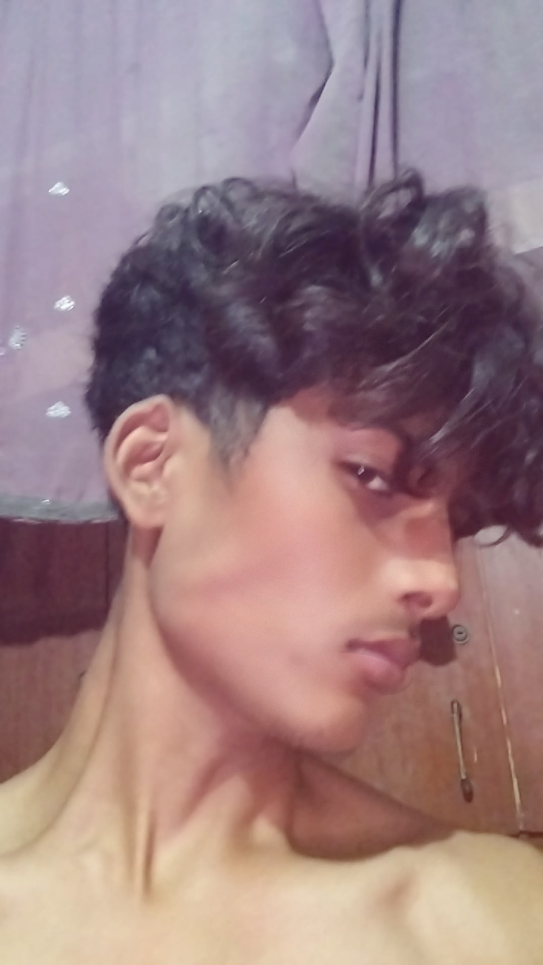 sky._.mogs — side facing