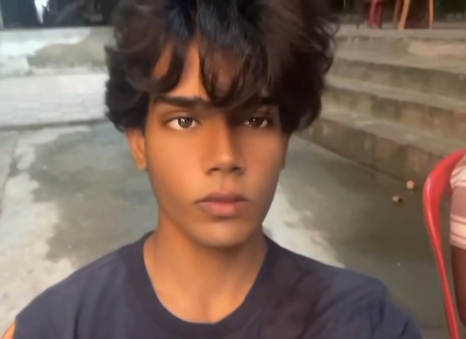 NIKHIL โ front facing