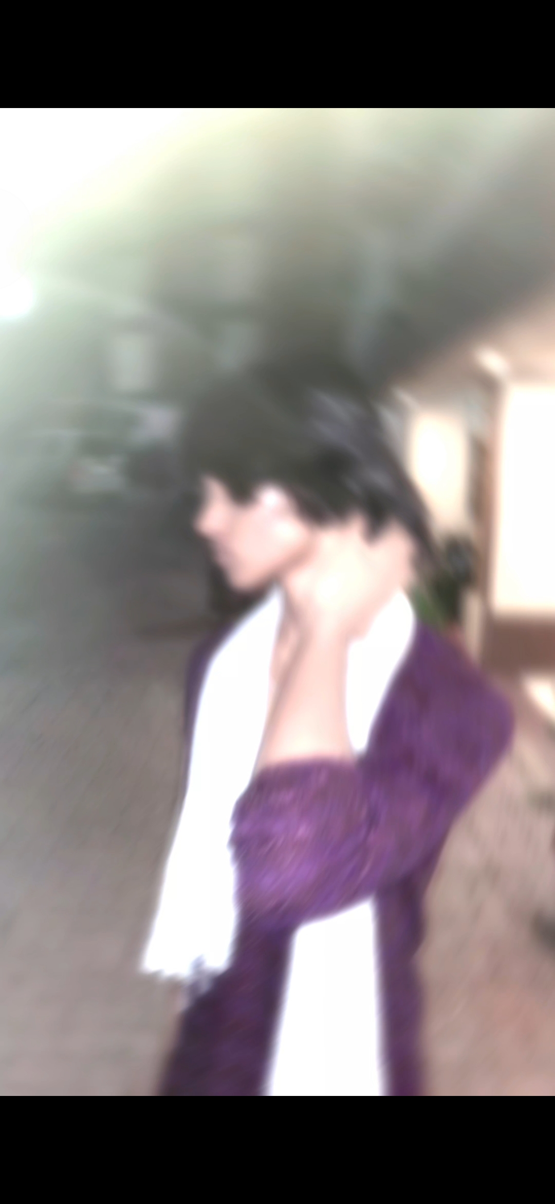 omniscient_shlok โ side facing